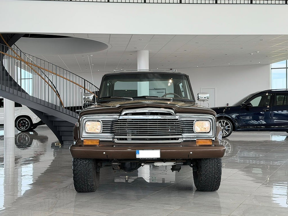 Jeep Cherokee Golden Eagle / 5,3-liters Vortec LS V8 / UNIK