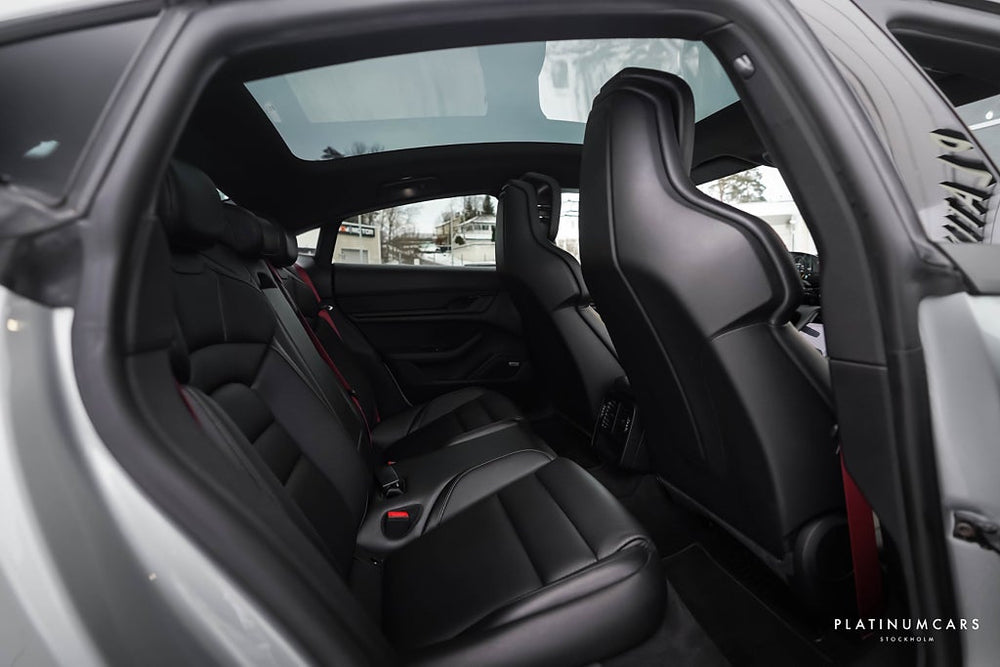 Porsche Taycan 4S Performance / BOSE / 18-vägs / Pano / SE SPEC