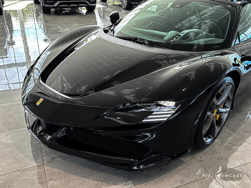 Ferrari SF90 Spider 1000hk / FIORANO / Sv.såld / LÅGA MIL