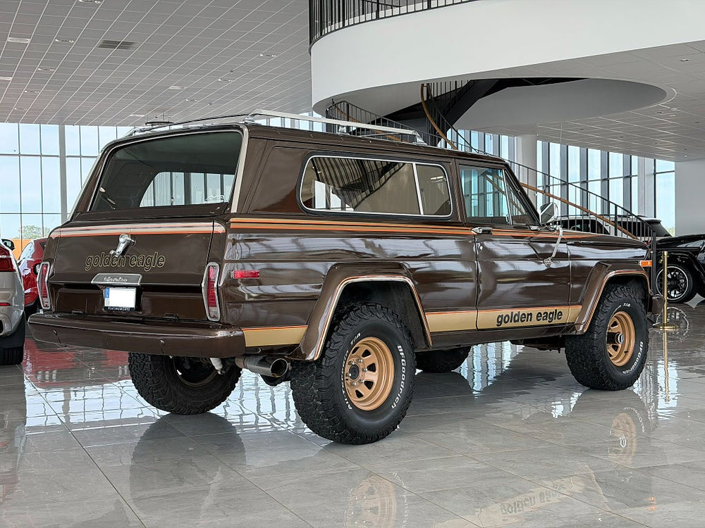 Jeep Cherokee Golden Eagle / 5,3-liters Vortec LS V8 / UNIK