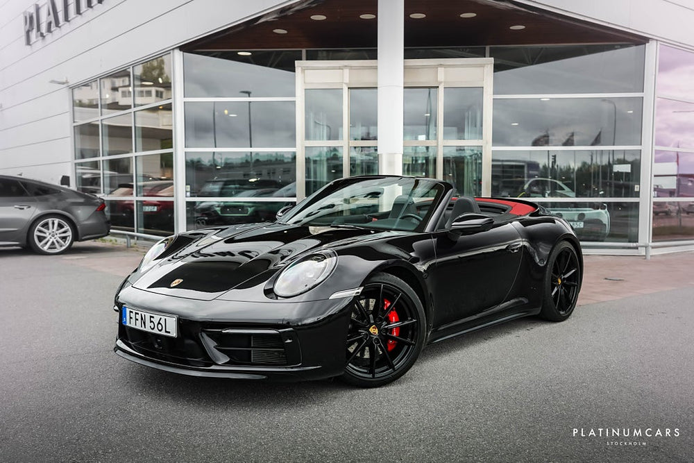 Porsche 911 992 Carrera 4S Cab PDK 450hk / Sv.såld / SE SPEC!
