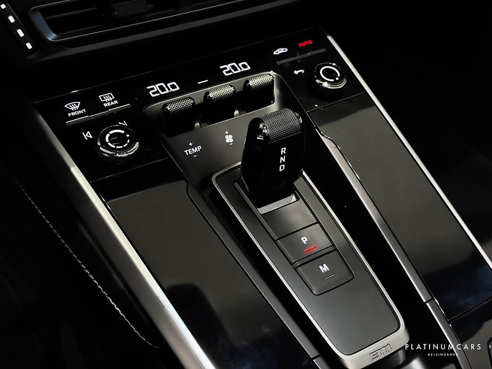 Porsche 911 Turbo S Cab PDK 650hk / Sv.såld / Burmester / Lift