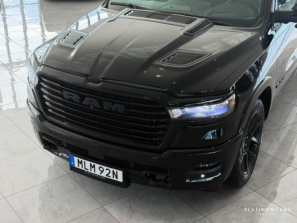 RAM 1500 Laramie Night Premium 2026 / NYA MOD/ LEASEBAR