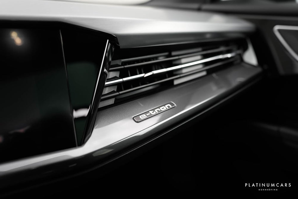 Audi Q4 40 Sportback e-tron S Line 204hk / Optik / Pano