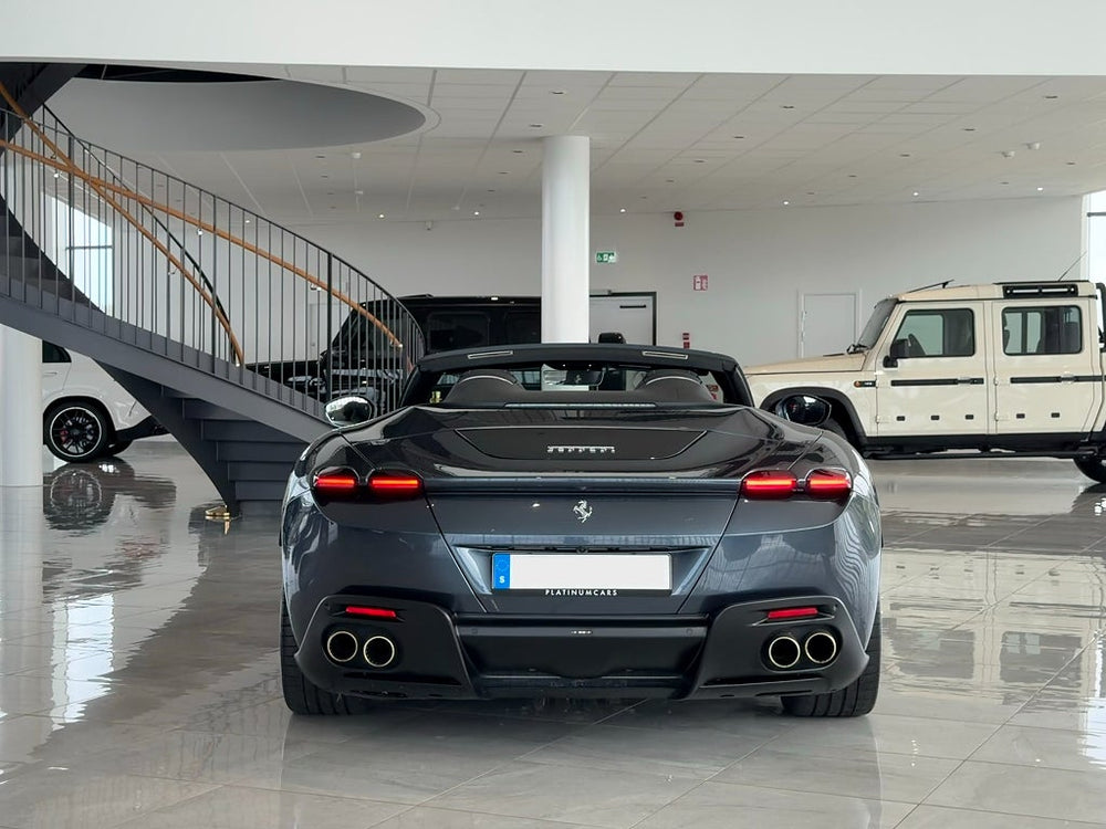 Ferrari Roma Spider V8 620hk / BluRoma