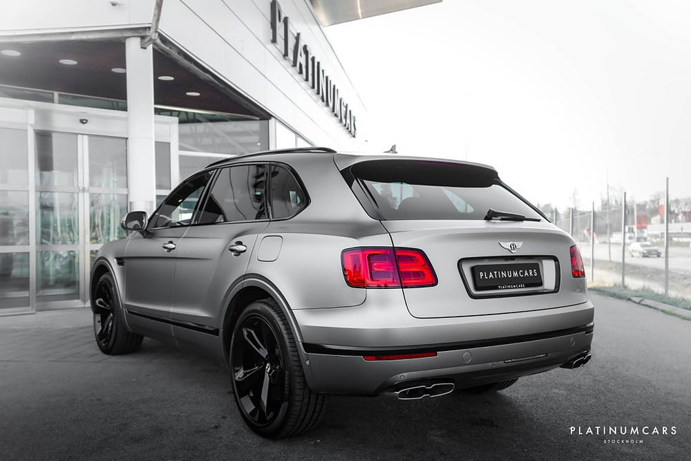 Bentley Bentayga Hybrid Blackline / Mulliner / Naim / Kolfiber