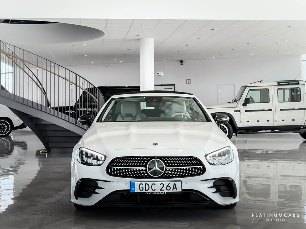 Mercedes-Benz E 300 Cab AMG 258hk / Night / Sv.såld / Massage