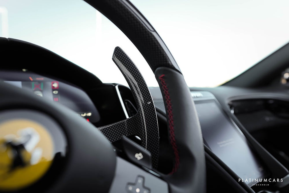 Ferrari Roma Spider 620hk / Carbon / LEASEBAR