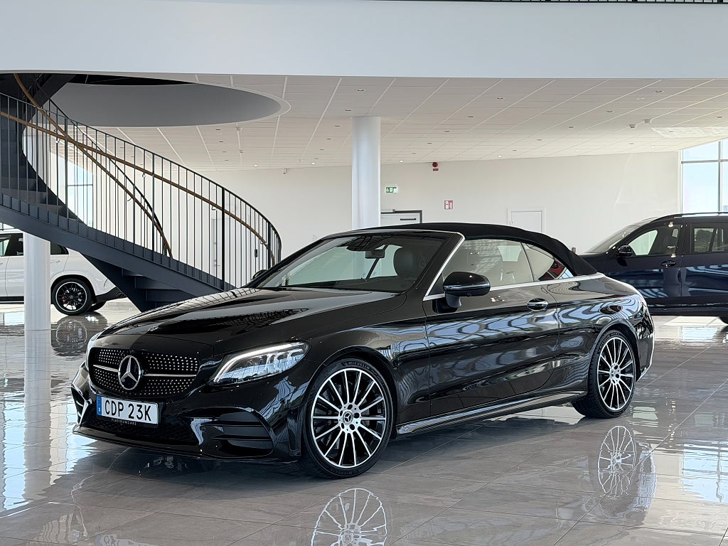 Mercedes-Benz C 300 AMG Cabriolet 258hk / Burmester / 360° / Navigation