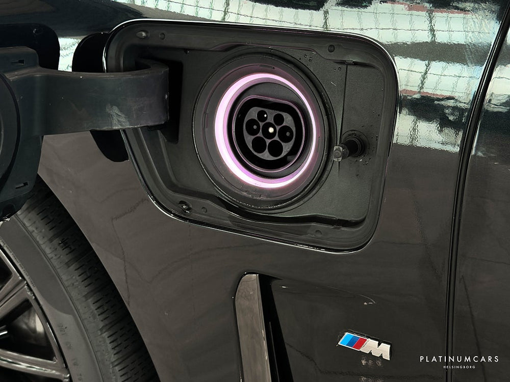 BMW 745e Steptronic M-Sport 394hk / Sv.såld / HUD / H&K