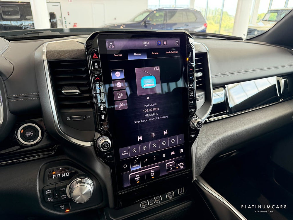 RAM 1500 Laramie Night Premium 2026 / NYA MOD/ LEASEBAR