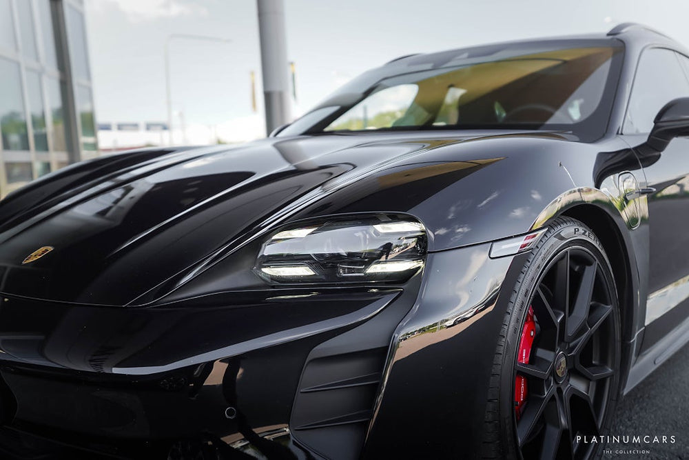 Porsche Taycan GTS Sport Turismo / 18-vägs / Bose / Pano / SE SPEC