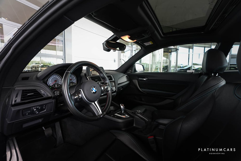 BMW M2 DCT 370hk / Sv.såld / Taklucka / H&K / Kolfiber