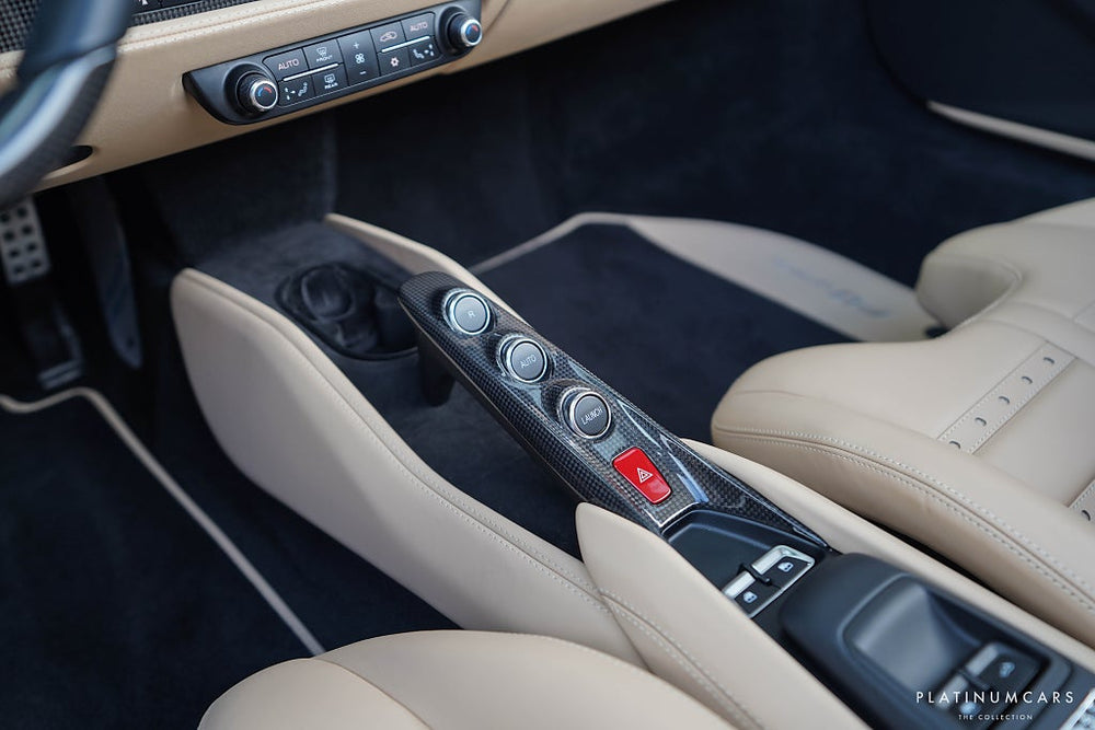 Ferrari F8 Spider 720hk / Kolfiber / Edizione Finale / Historical