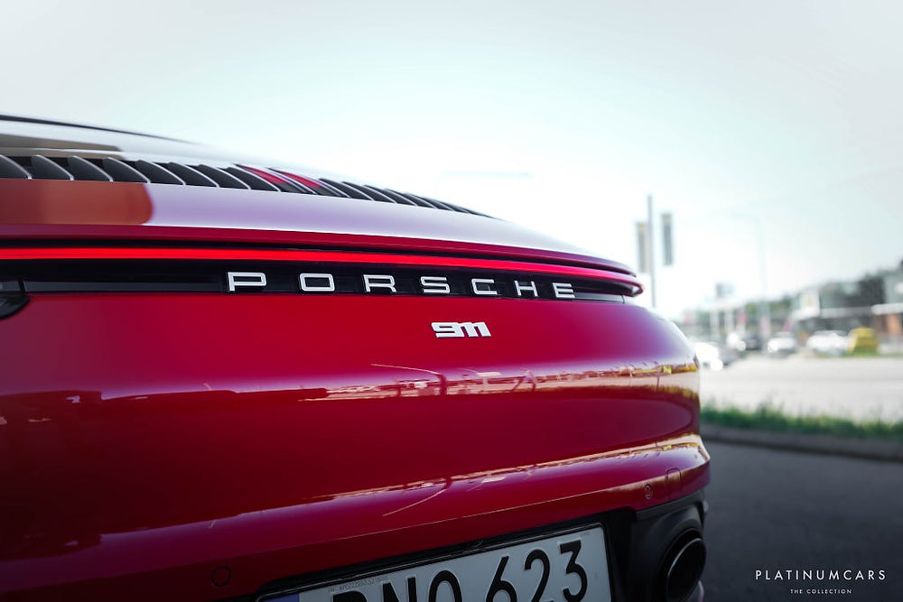 Porsche 911 992 Carrera 4S PDK 450hk / PDCC / Matrix / 18-vägs