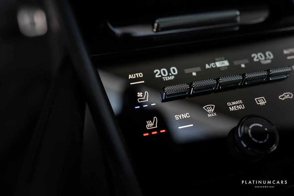 Porsche Cayenne S E-Hybrid 520hk / SportDesign / BOSE / Pano / Drag / HUD