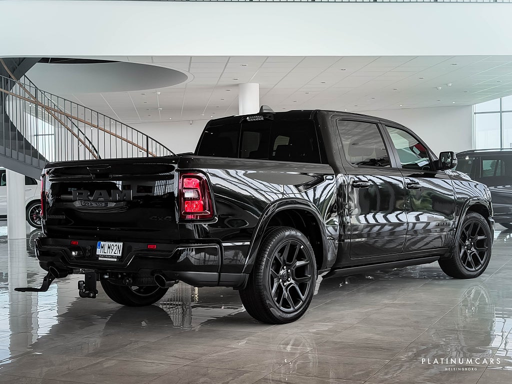RAM 1500 Laramie Night Premium 2026 / NYA MOD/ LEASEBAR