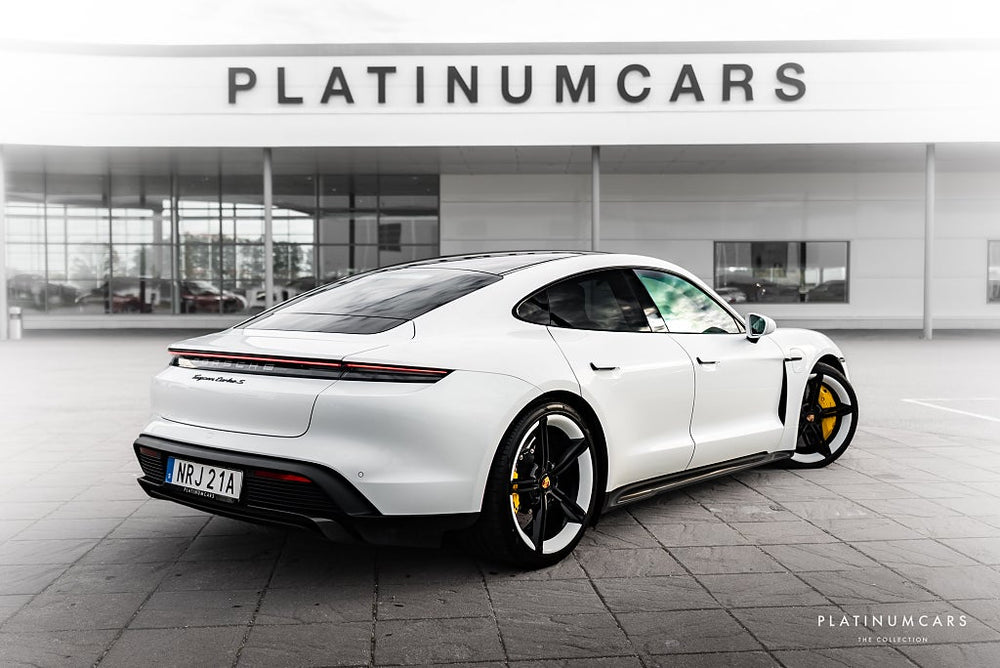 Porsche Taycan Turbo S Performance 761hk / Sv.såld / Carbon