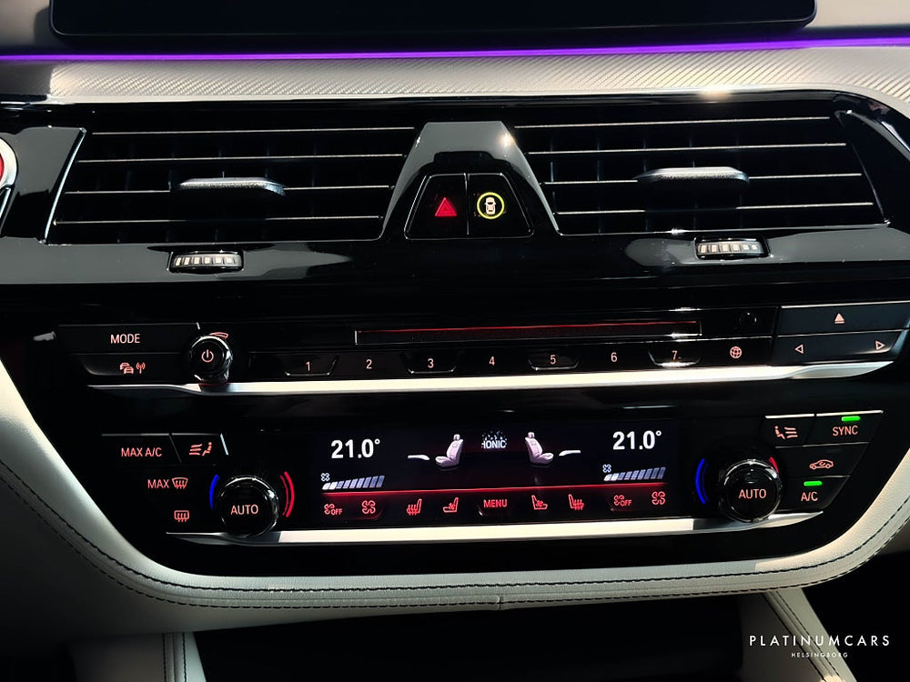BMW M5 4.4 V8 AWD 600hk / Individual / B&W / HUD / Kolfiber