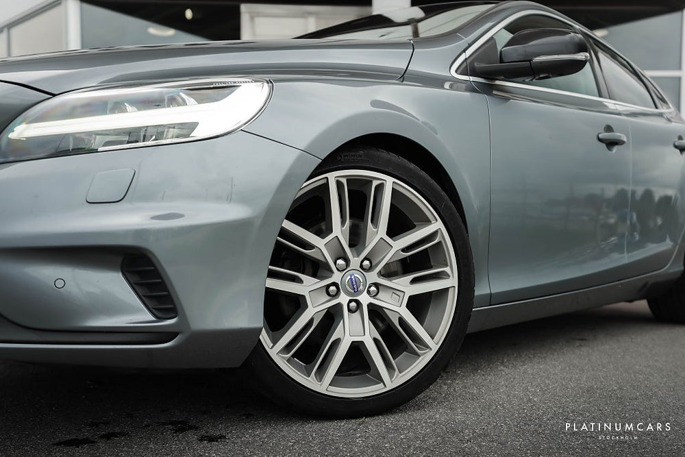 Volvo V40 D4 R-Design Polestar / Sv.Såld / Värmare / Pano