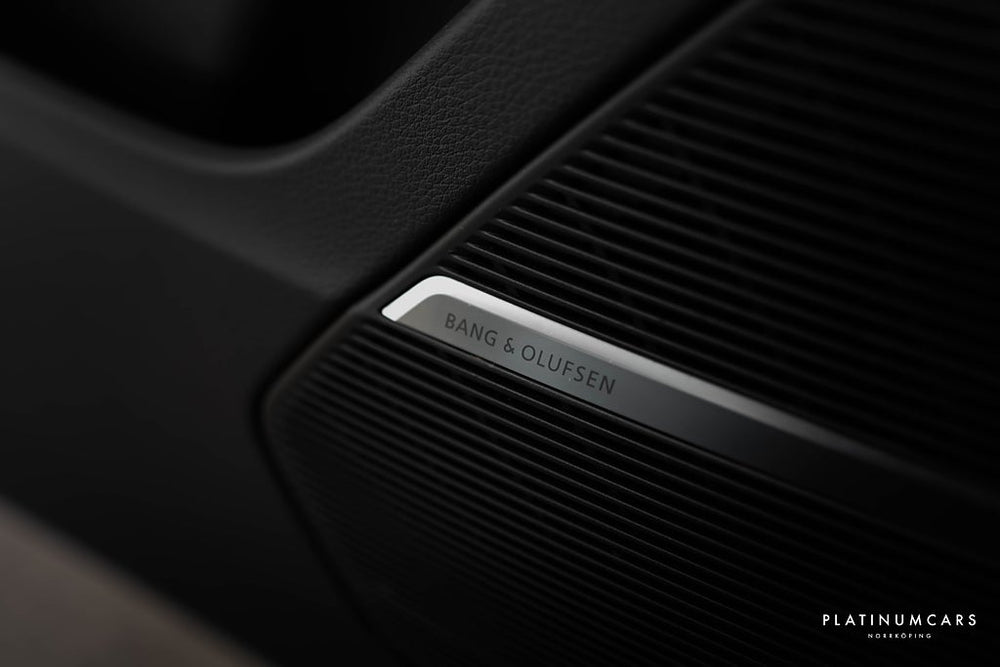 Audi Q8 60 TFSI e Q 490hk 2025 / Sv.såld / Selection / SPEC