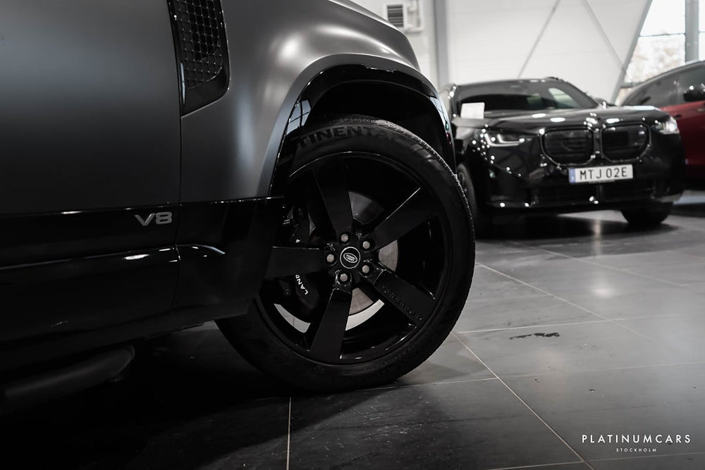 Land Rover Defender 110 V8 P525 / Carpathian Edition / Meridian / Panorama