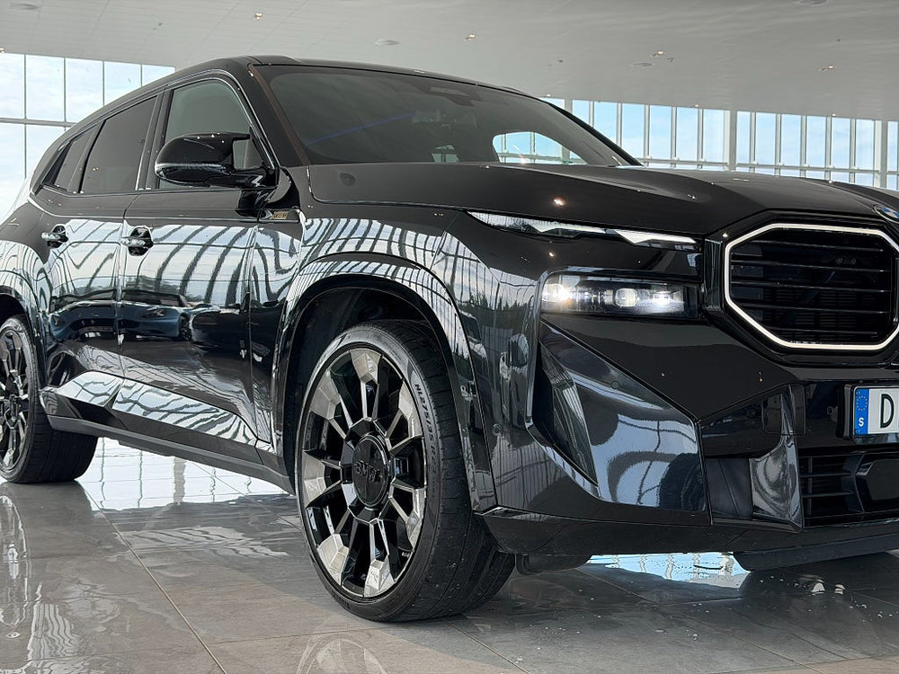 BMW XM xDrive 653hk / B&W / Connected Prof / 360° / Navi / HUD