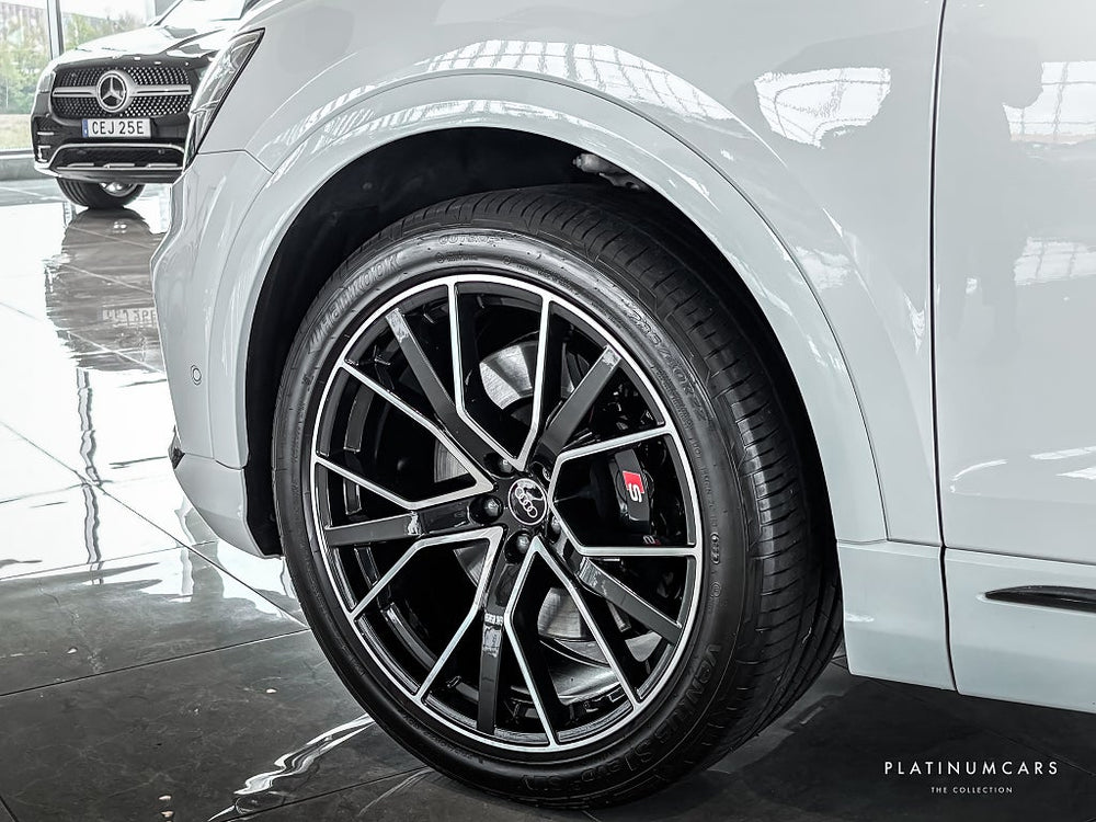 Audi SQ8 TFSI Q 507hk / Sv.såld / Pano / Matrix / Låga mil