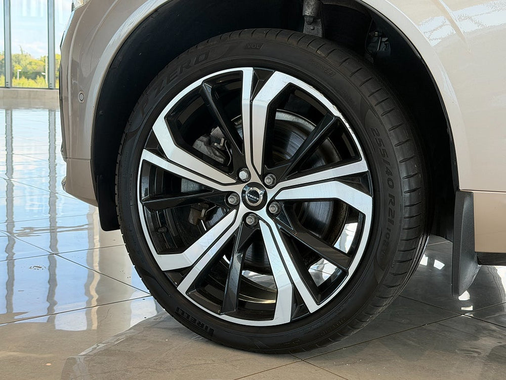 Volvo XC60 T6 Plug-In AWD 350hk / ULTRA DARK / Luftfjädring / B&W