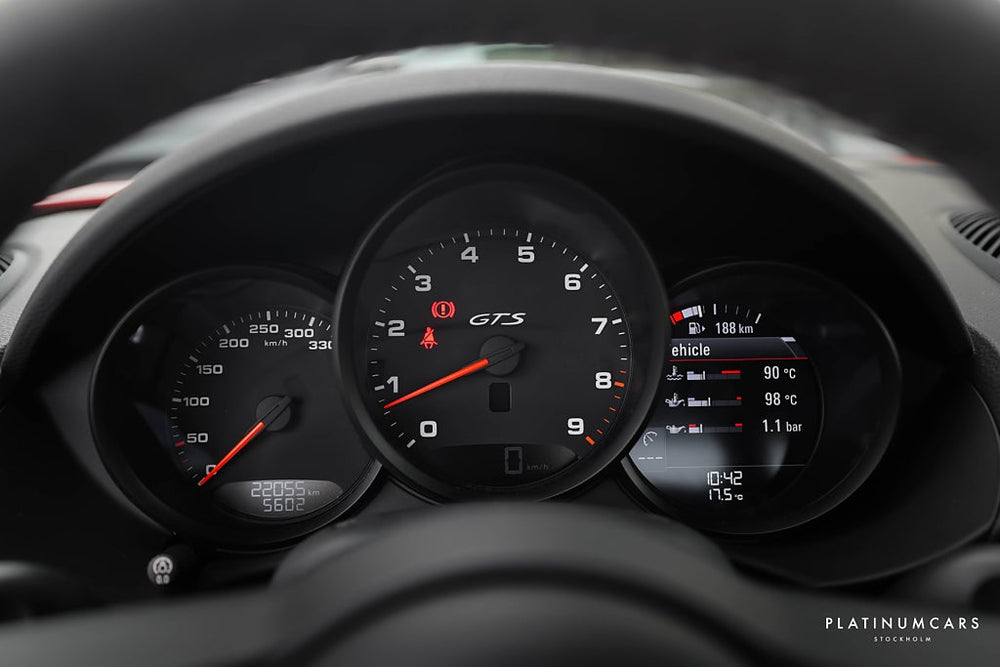 Porsche Cayman GTS 4.0 400hk / Skalstolar / Kolfiber / Chrono