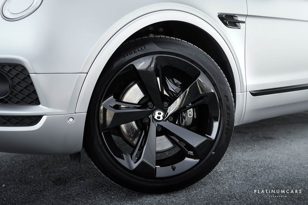 Bentley Bentayga Hybrid Blackline / Mulliner / Naim / Kolfiber
