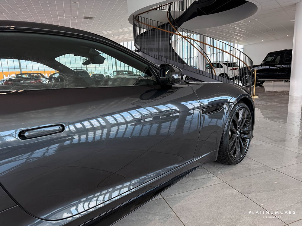 Jaguar F-Type P300 Quickshift R-Dynamic, R-Dynamic Black 2024