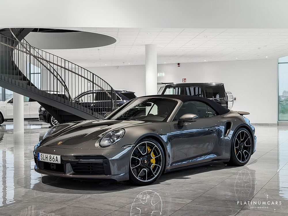 Porsche 911 Turbo S Cab PDK 650hk / Sv.såld / Burmester / Lift