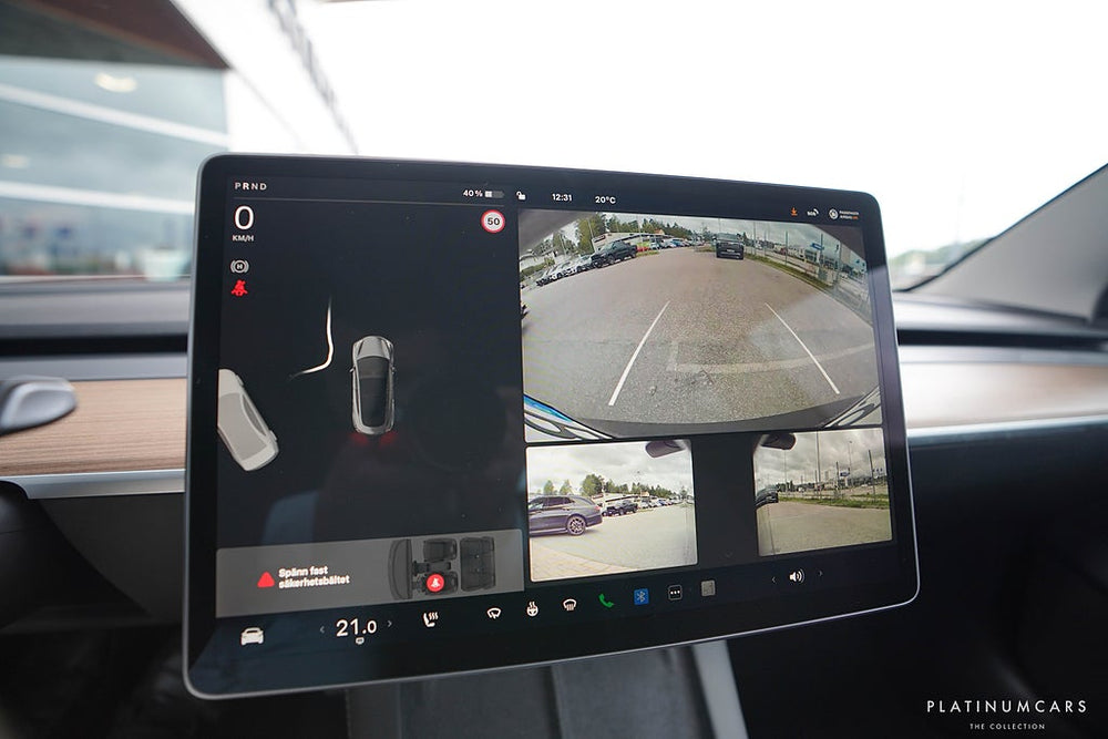 Tesla Model 3 Standard Range 2023 / LEASEBAR