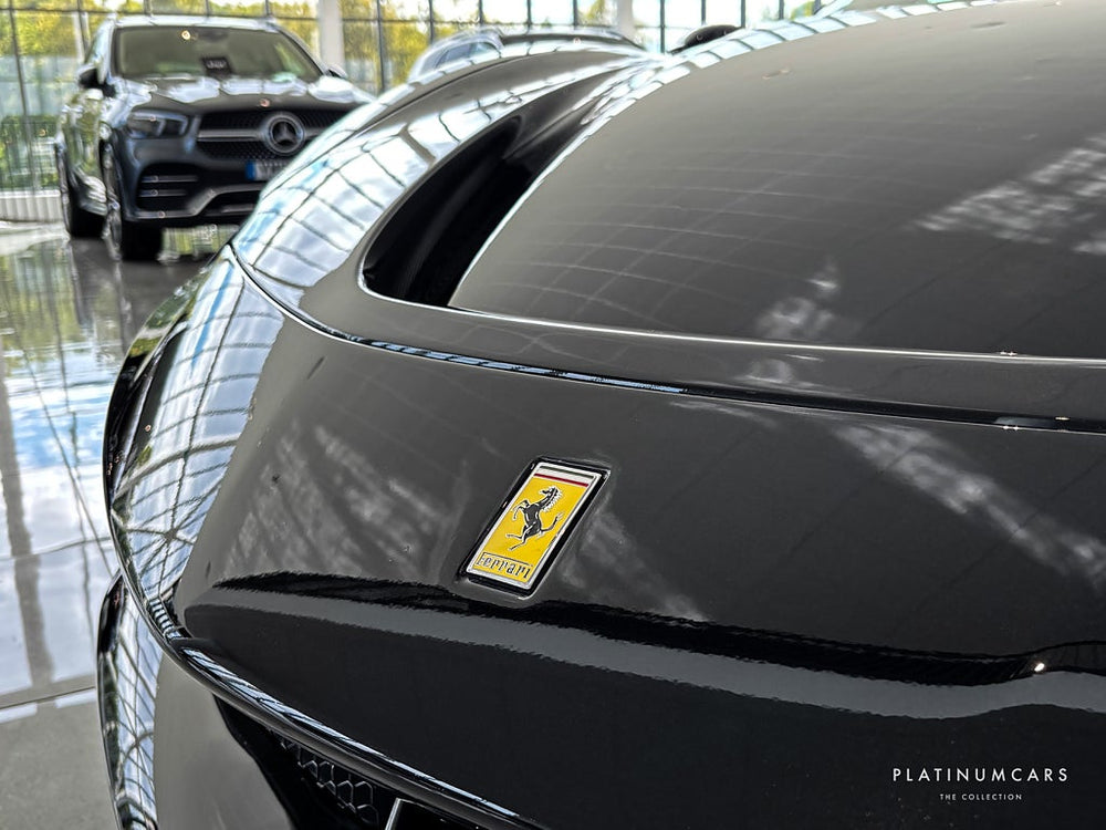 Ferrari SF90 Spider 1000hk / FIORANO / Sv.såld / LÅGA MIL