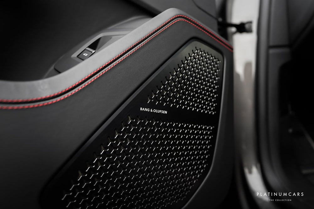 Lamborghini Urus S 666hk 2024 / Sv.såld / Style / Dark / B&O