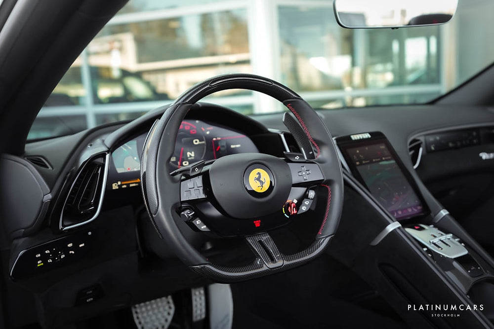 Ferrari Roma Spider 620hk / Carbon / LEASEBAR