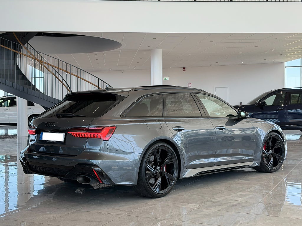 Audi RS6 600hk / RS-Design / Alpin / Optik / Pano / Luft / B&O