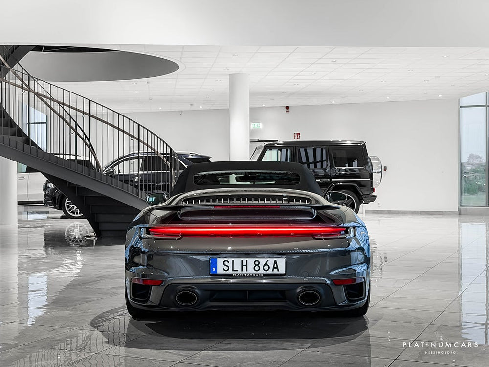 Porsche 911 Turbo S Cab PDK 650hk / Sv.såld / Burmester / Lift