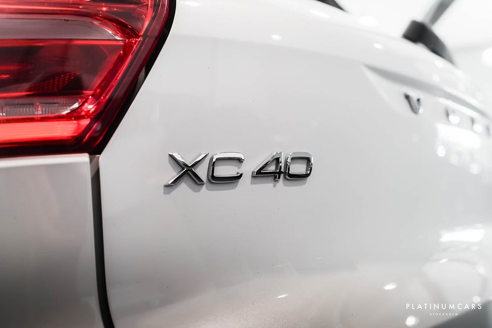Volvo XC40 B4 AWD R-Design / LEASEBAR / H&K / Dragkrok