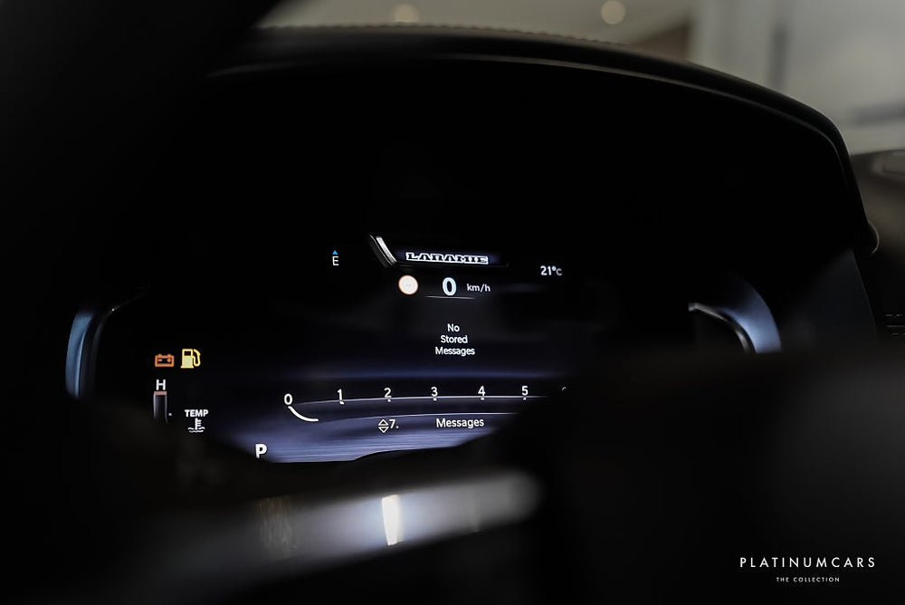 RAM 1500 Laramie Night Premium 2025 / NYA MOD/LEASEBAR