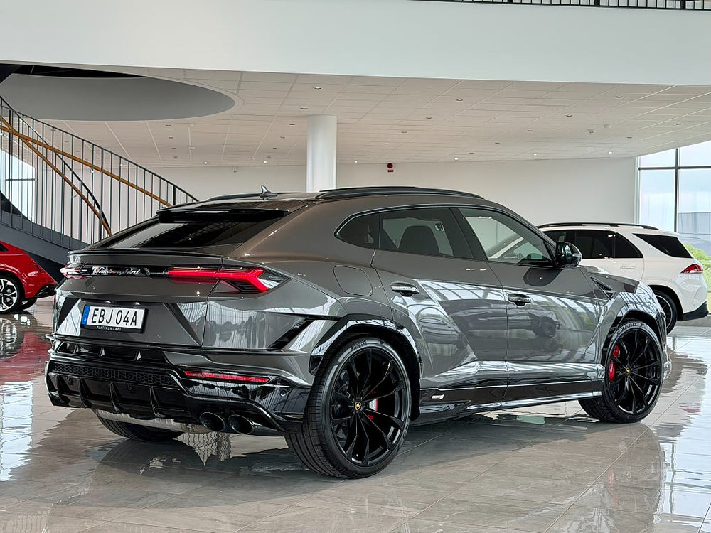 Lamborghini Urus S 666hk 2024 / Sv.såld / Style / Dark / B&O