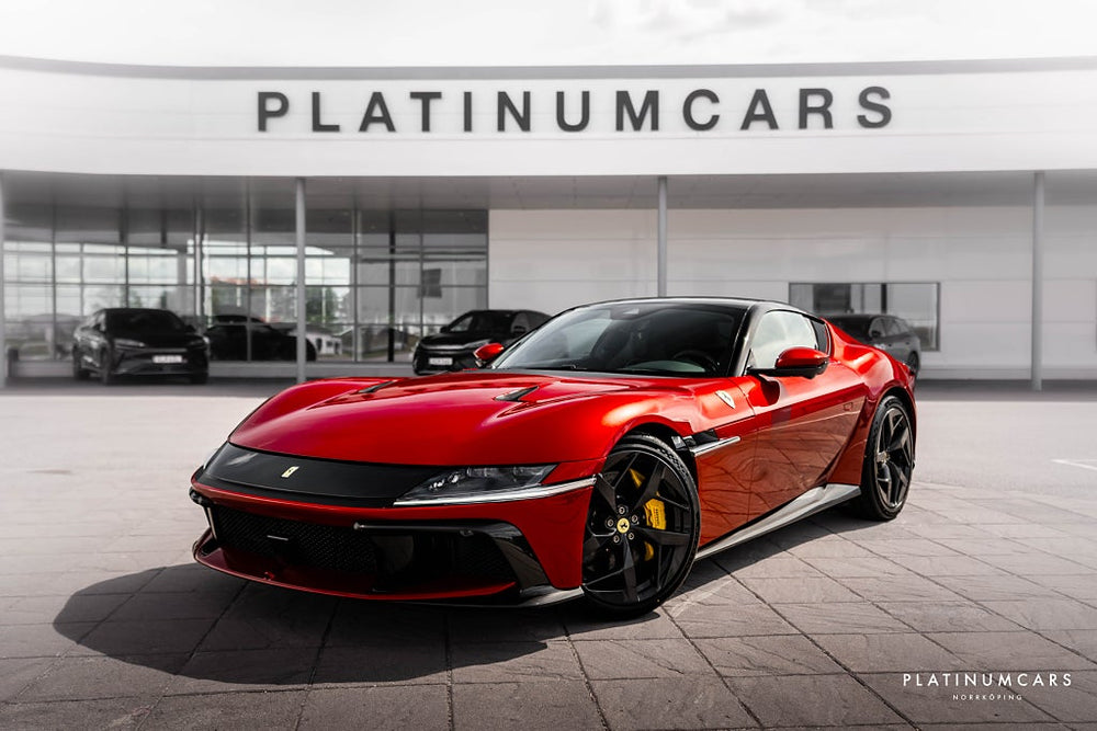 Ferrari 12Cilindri 2026 / ROSSO MAGMA / V12 / CARBON / PANORAMA / LEASEBAR