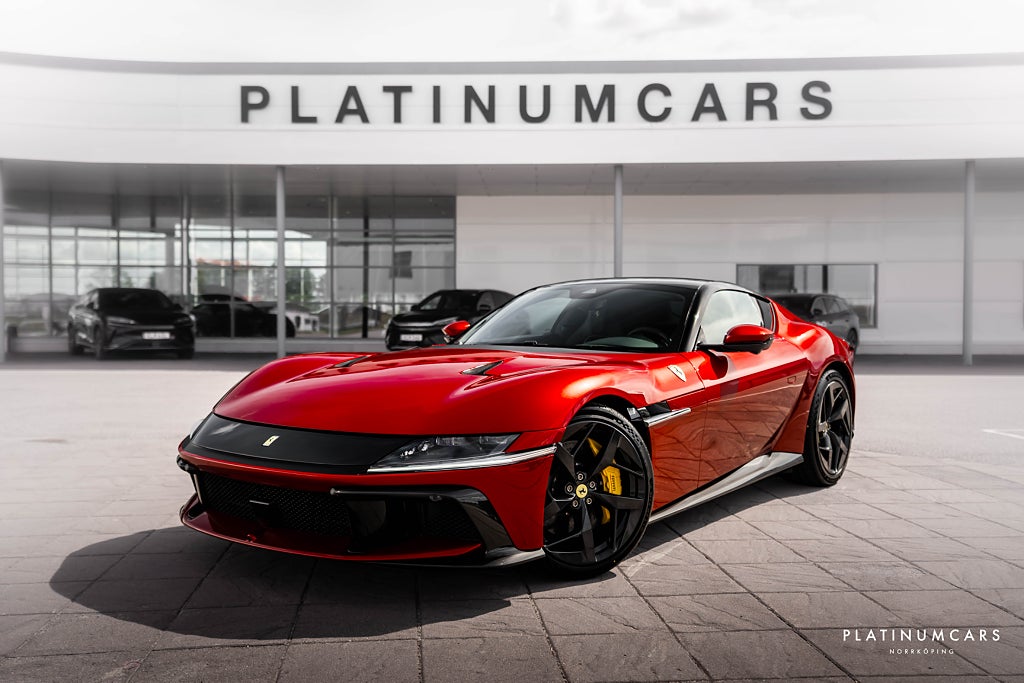 Ferrari 12Cilindri 2026 / ROSSO MAGMA / V12 / CARBON / PANORAMA / LEASEBAR