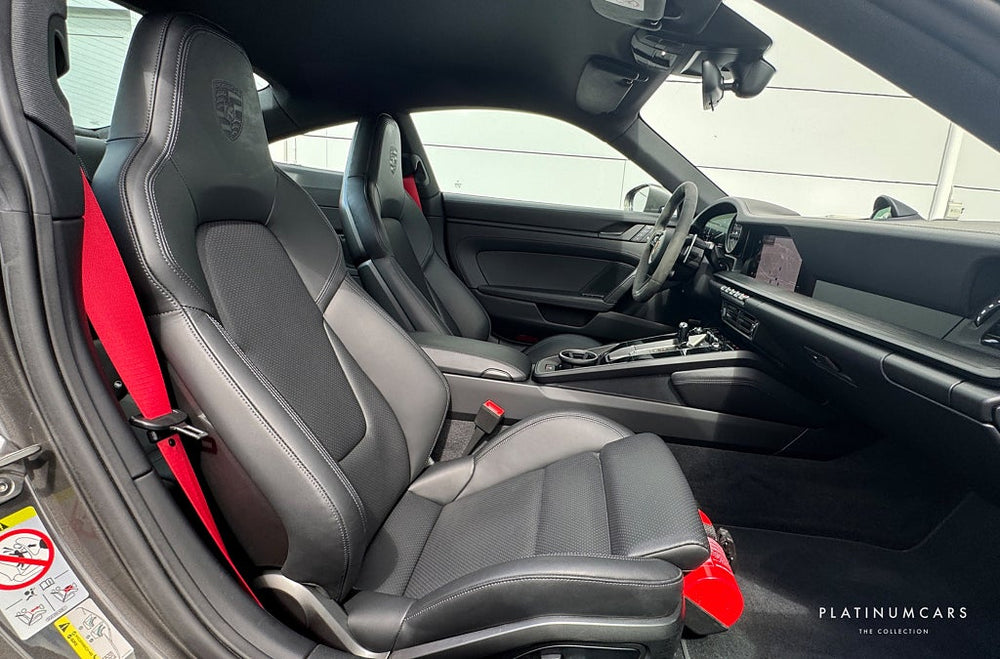 Porsche 911 992 Carrera 4 GTS PDK 480hk 2024 / Aero / 18-vägs