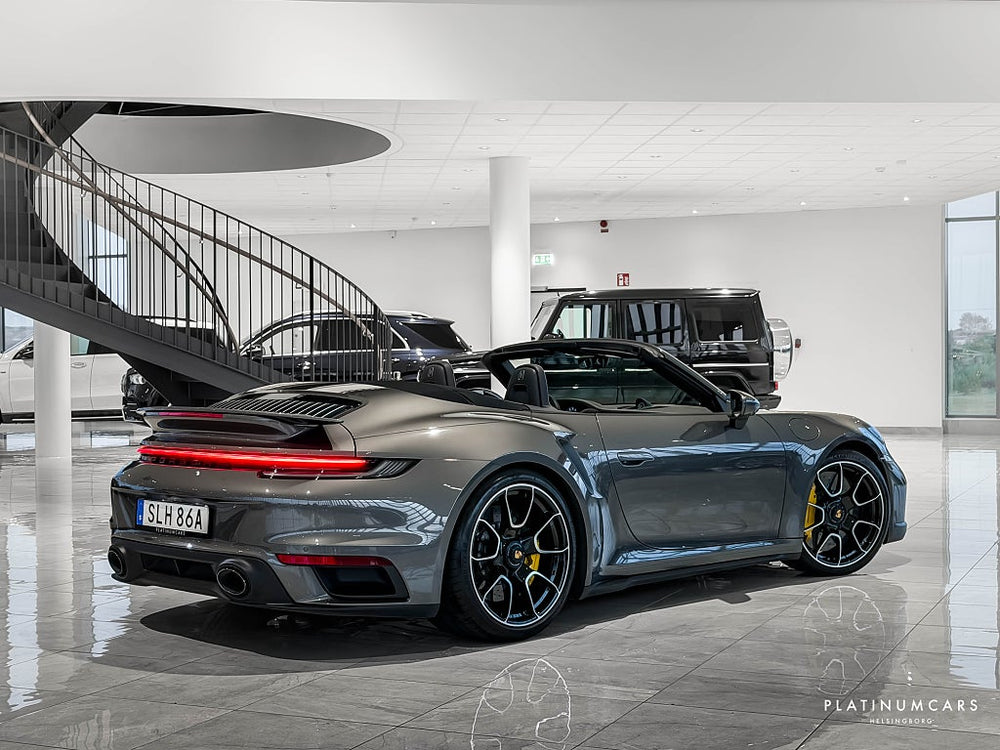 Porsche 911 Turbo S Cab PDK 650hk / Sv.såld / Burmester / Lift