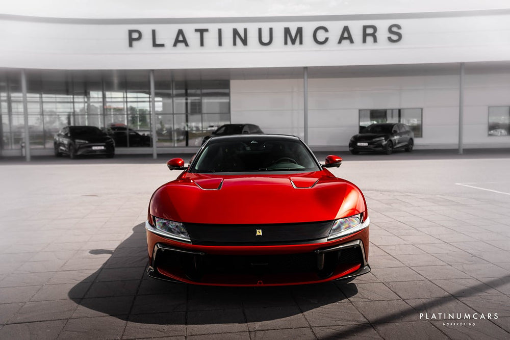 Ferrari 12Cilindri 2026 / ROSSO MAGMA / V12 / CARBON / PANORAMA / LEASEBAR