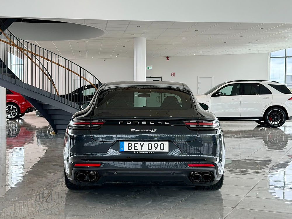 Porsche Panamera 4S PDK 440hk / PASM / Sport Chrono / PDLS / Navi / BOSE