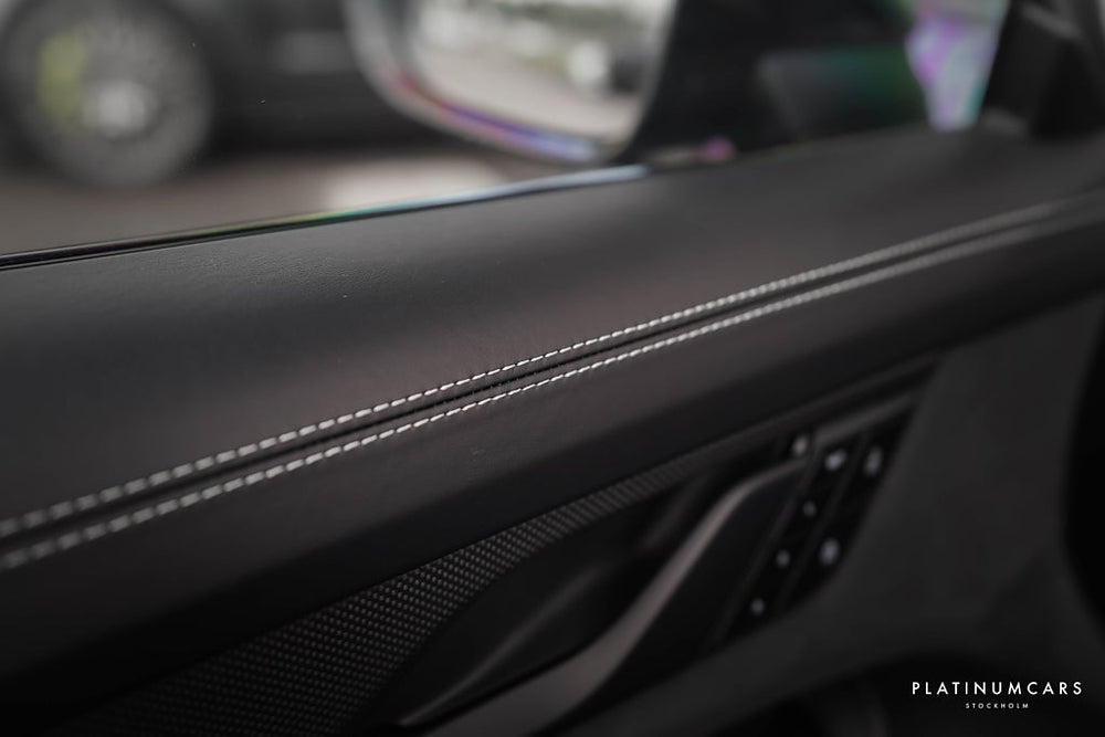 Porsche Taycan GTS Sport Turismo / SportDesign Carbon / Sv.Såld