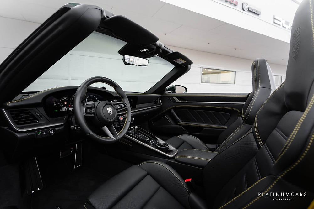 Porsche 911 992.2 Turbo S Cab PDK 640hk 2026 / Sv.såld
